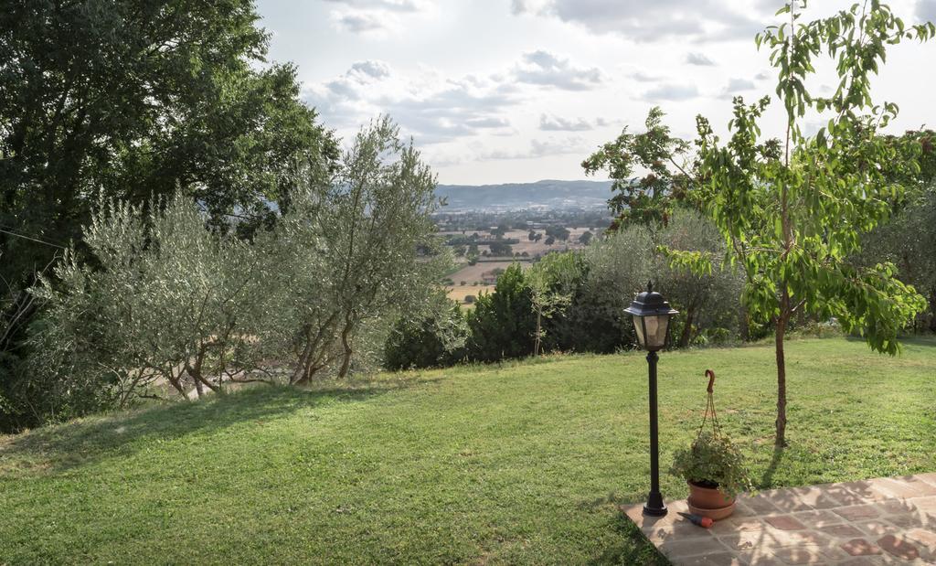 B&B Cantico Delle Creature Assisi Exterior foto